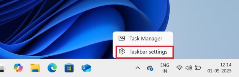 How to Hide the Taskbar in Windows 11 [Top 3 Methods] - GeeksDigit.Com